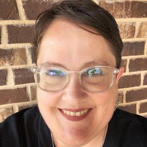 Meet your Posher, Ellen